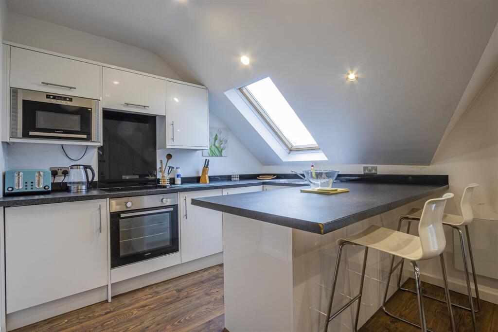 1 bed 1st Floor Flat for rent in Cardiff. From Jeffrey Ross - Roath 1 bed 1st Floor Flat for rent in Cardiff. From Jeffrey Ross - Roath