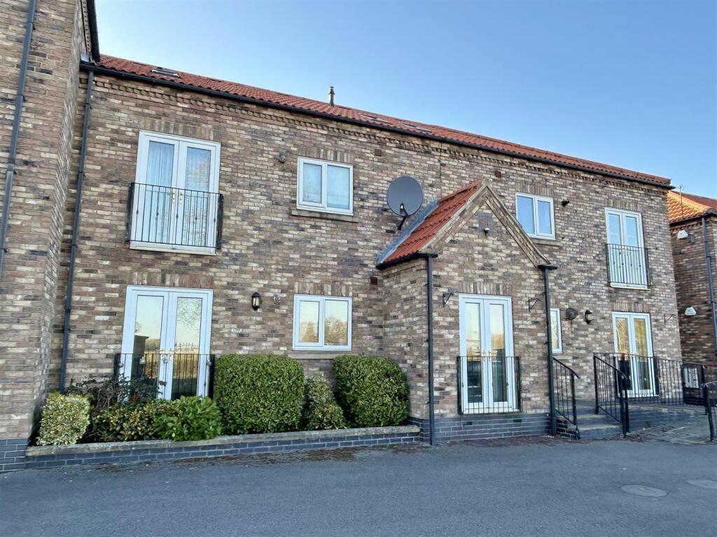 2 bed Apartment for rent in Rawcliffe. From Jigsaw Letting - Selby