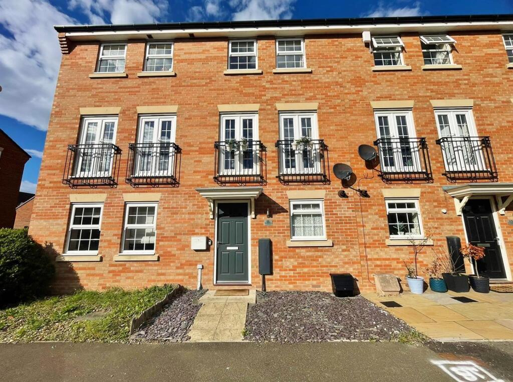 3 bed Mid Terraced House for rent in Selby. From Jigsaw Letting - Selby