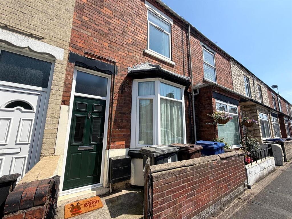 3 bed Mid Terraced House for rent in Selby. From Jigsaw Letting - Selby