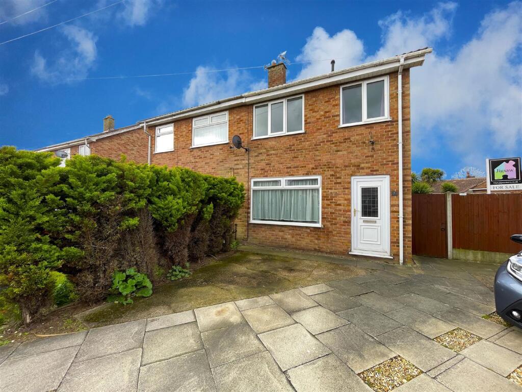 3 bed Semi Detached for rent in Camblesforth. From Jigsaw Letting - Selby 3 bed Semi Detached for rent in Camblesforth. From Jigsaw Letting - Selby