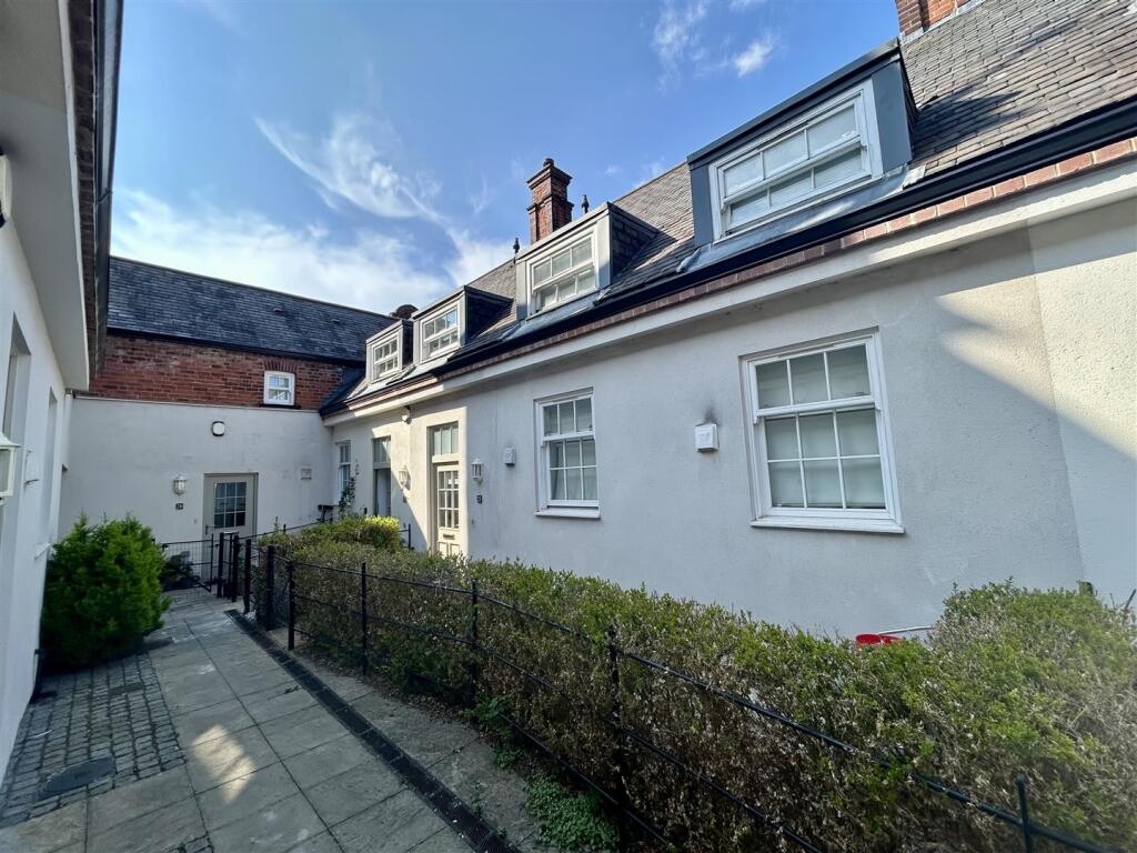 3 bed Mid Terraced House for rent in Skelton. From Jigsaw Letting - Selby 3 bed Mid Terraced House for rent in Skelton. From Jigsaw Letting - Selby