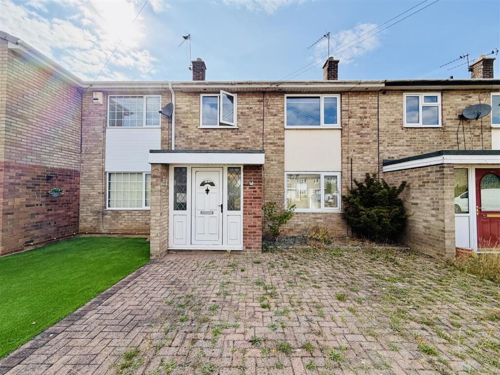 2 bed Mid Terraced House for rent in Eggborough. From Jigsaw Letting - Selby