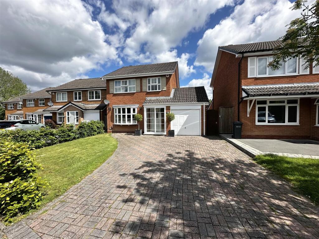 3 bed Detached for rent in Knowle. From Senate Property Services - Knowle