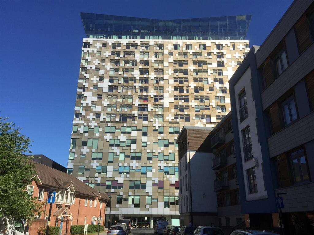 4 bed Studio for rent in Birmingham. From Senate Property Services - Knowle