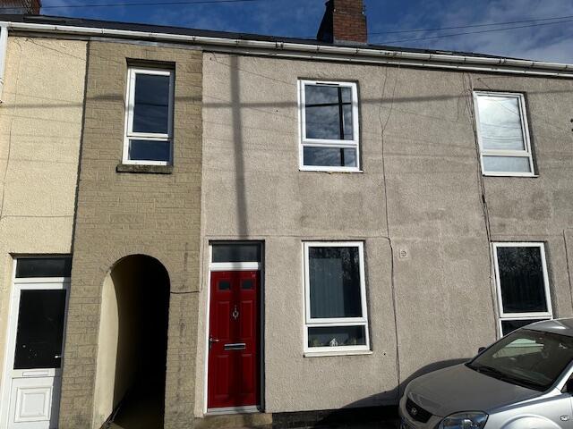 3 bed Mid Terraced House for rent in Spinkhill. From JMC - Sheffield