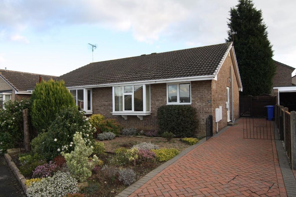 2 bed Semi-detached bungalow for rent in Highlane. From JMC - Sheffield 2 bed Semi-detached bungalow for rent in Highlane. From JMC - Sheffield