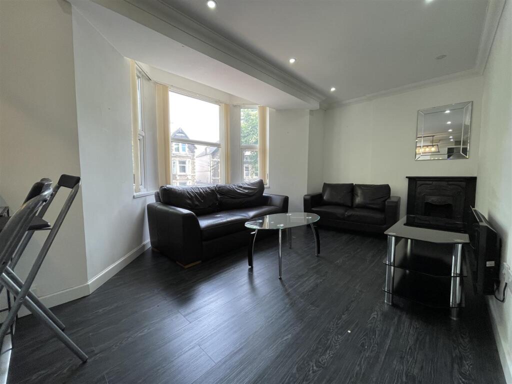 2 bed Apartment for rent in Cardiff. From JNR properties - Cardiff