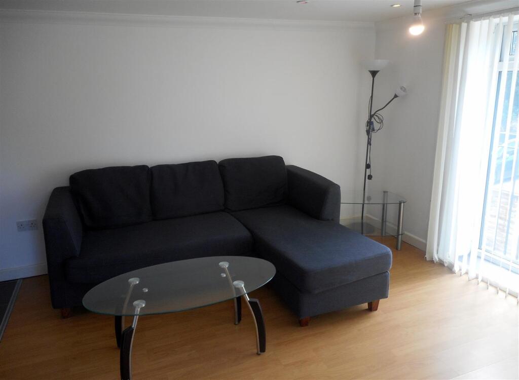 2 bed Apartment for rent in Cardiff. From JNR properties - Cardiff