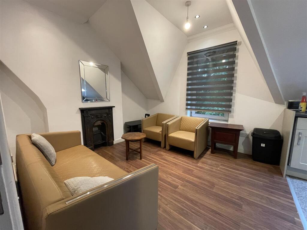 2 bed Apartment for rent in Cardiff. From JNR properties - Cardiff