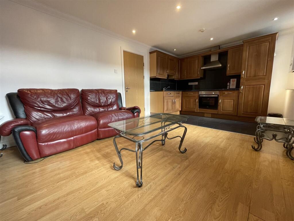 1 bed Apartment for rent in Cardiff. From JNR properties - Cardiff