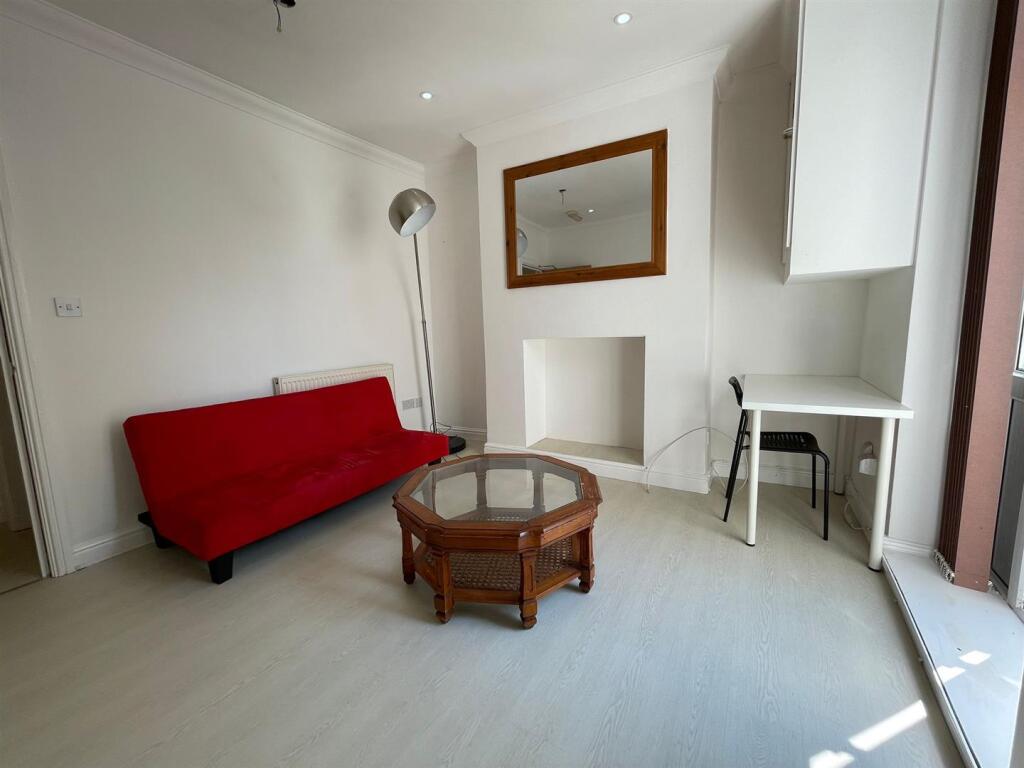 1 bed Apartment for rent in Cardiff. From JNR properties - Cardiff 1 bed Apartment for rent in Cardiff. From JNR properties - Cardiff