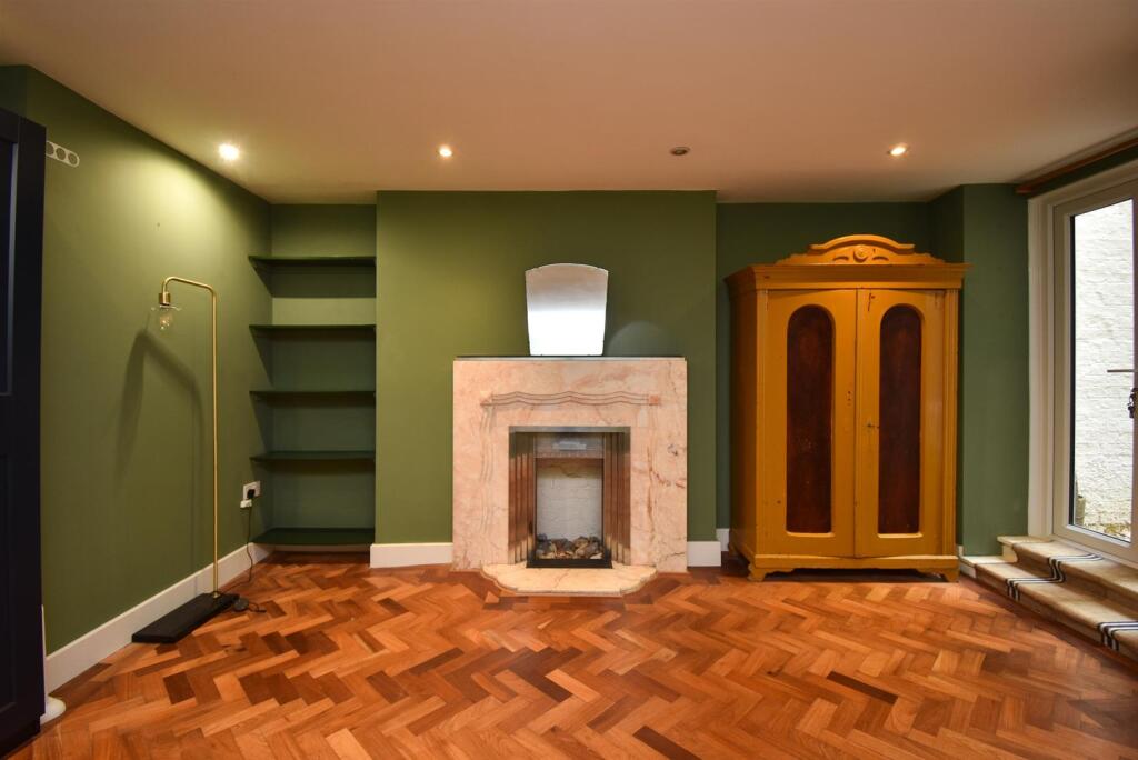 2 bed 1st Floor Flat for rent in Hastings. From John Bray - Hastings