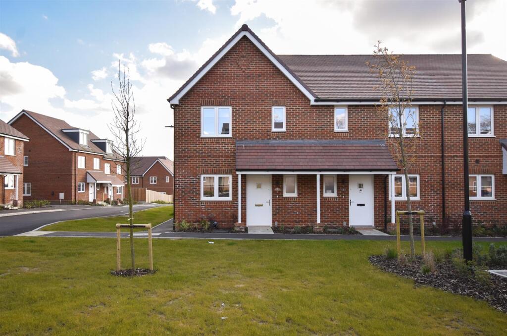 3 bed End of Terrace for rent in . From John Bray - Hastings