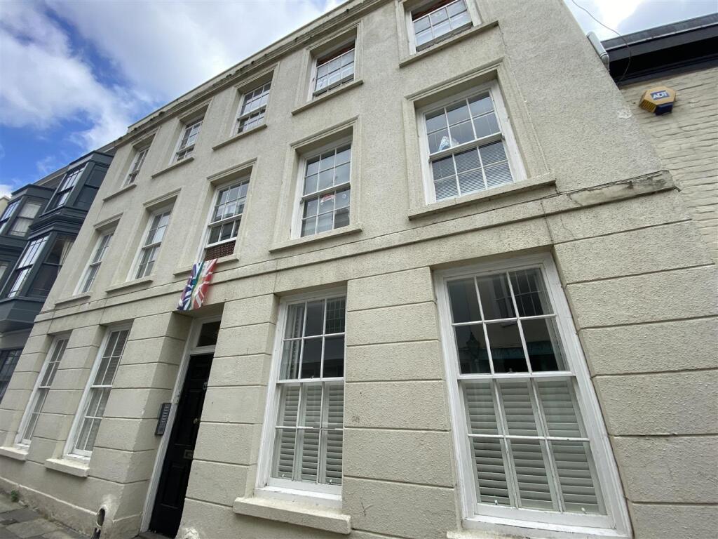 2 bed 1st Floor Flat for rent in Hastings. From John Bray - Hastings