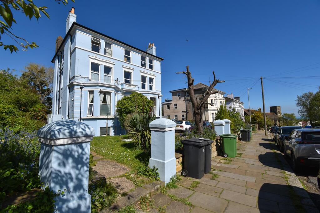 1 bed 1st Floor Flat for rent in Hastings. From John Bray - Hastings