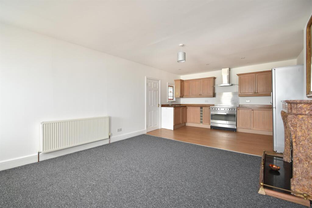 2 bed 1st Floor Flat for rent in Hastings. From John Bray - Hastings 2 bed 1st Floor Flat for rent in Hastings. From John Bray - Hastings