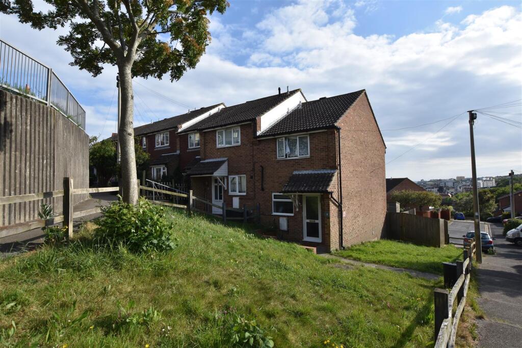 2 bed End of Terrace for rent in Hastings. From John Bray - Hastings 2 bed End of Terrace for rent in Hastings. From John Bray - Hastings