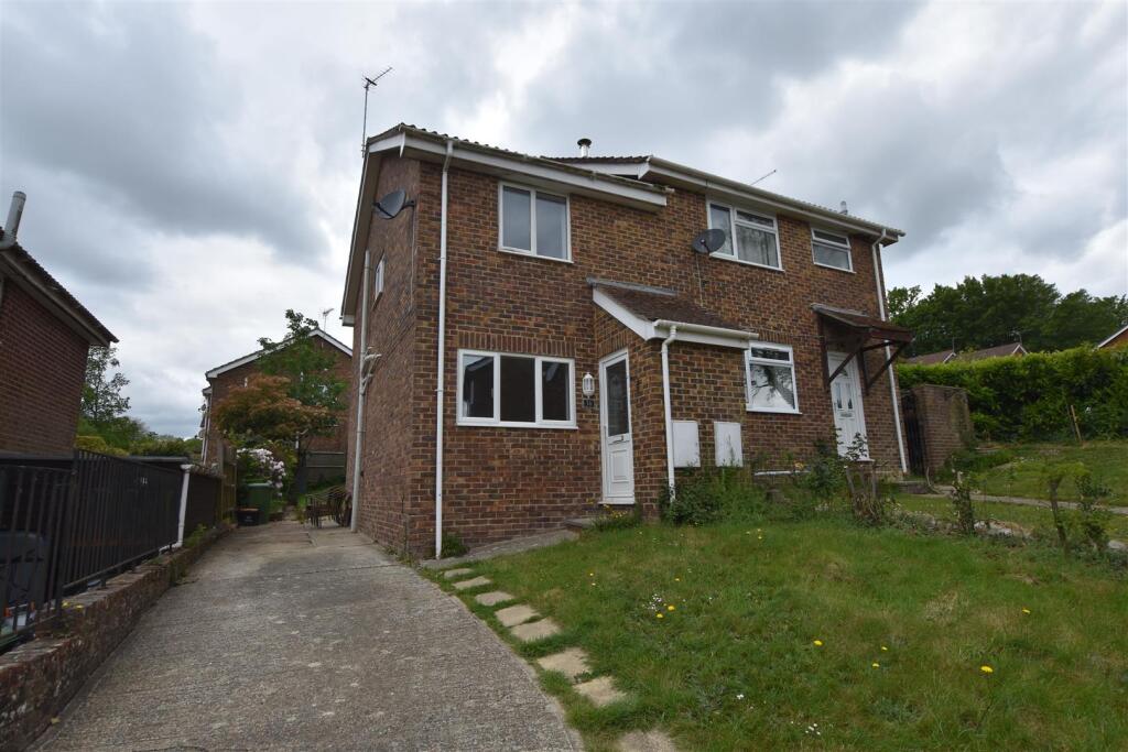 2 bed Semi Detached for rent in Battle. From John Bray - Hastings 2 bed Semi Detached for rent in Battle. From John Bray - Hastings
