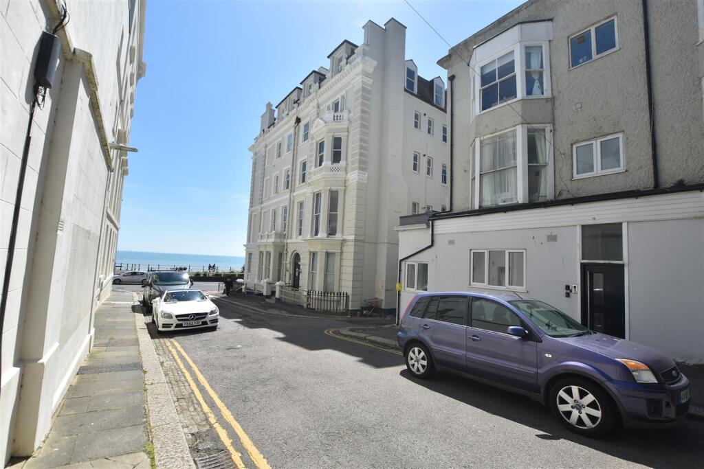 2 bed Apartment for rent in Hastings. From John Bray - Hastings 2 bed Apartment for rent in Hastings. From John Bray - Hastings