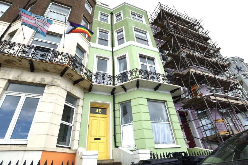 2 bed 1st Floor Flat for rent in Hastings. From John Bray - Hastings