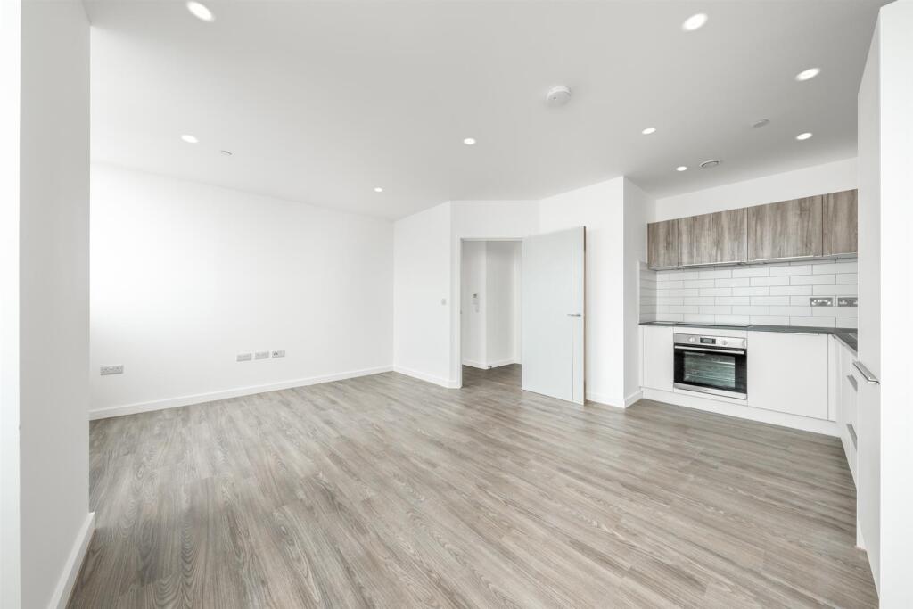 2 bed Apartment for rent in Westfield. From John Bray - Hastings 2 bed Apartment for rent in Westfield. From John Bray - Hastings