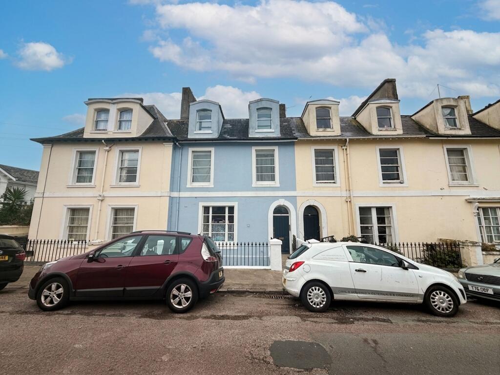 2 bed Apartment for rent in Torquay. From John Lake Estate Agents - Torquay