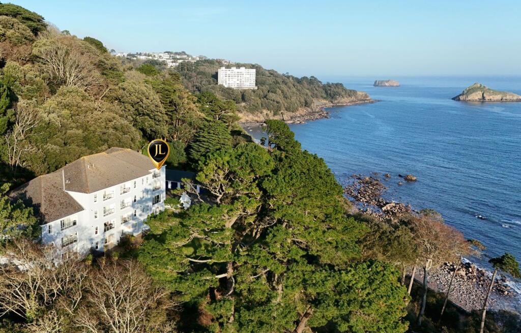 3 bed Apartment for rent in Torquay. From John Lake Estate Agents - Torquay