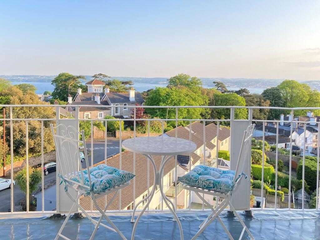 2 bed Apartment for rent in Torquay. From John Lake Estate Agents - Torquay