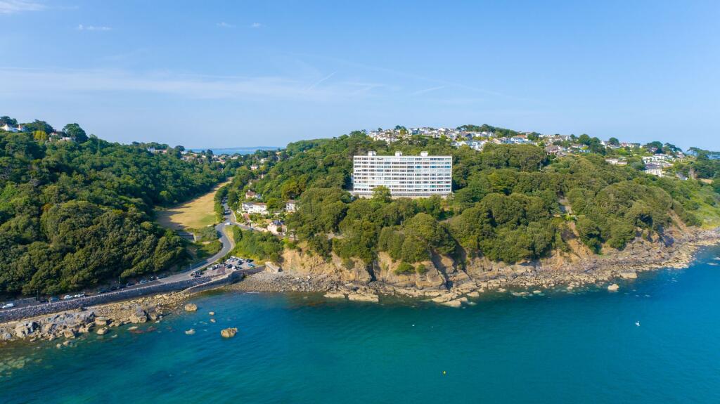 3 bed Apartment for rent in Torquay. From John Lake Estate Agents - Torquay 3 bed Apartment for rent in Torquay. From John Lake Estate Agents - Torquay