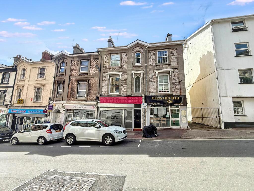1 bed 1st Floor Flat for rent in Torquay. From John Lake Estate Agents - Torquay