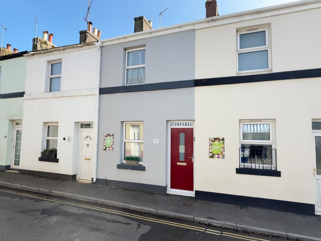 2 bed Mid Terraced House for rent in Torquay. From John Lake Estate Agents - Torquay