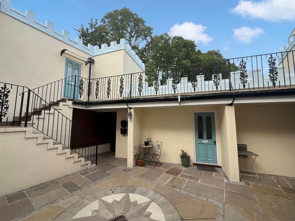 1 bed Apartment for rent in Torquay. From John Lake Estate Agents - Torquay