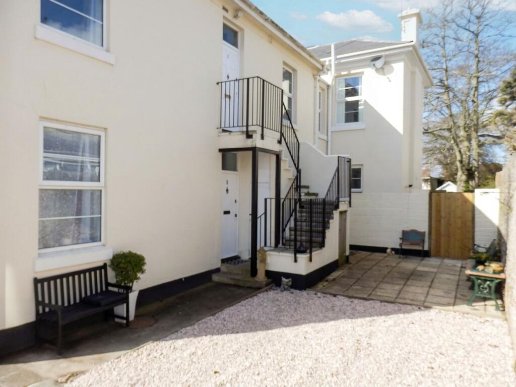1 bed 1st Floor Flat for rent in Torquay. From John Lake Estate Agents - Torquay