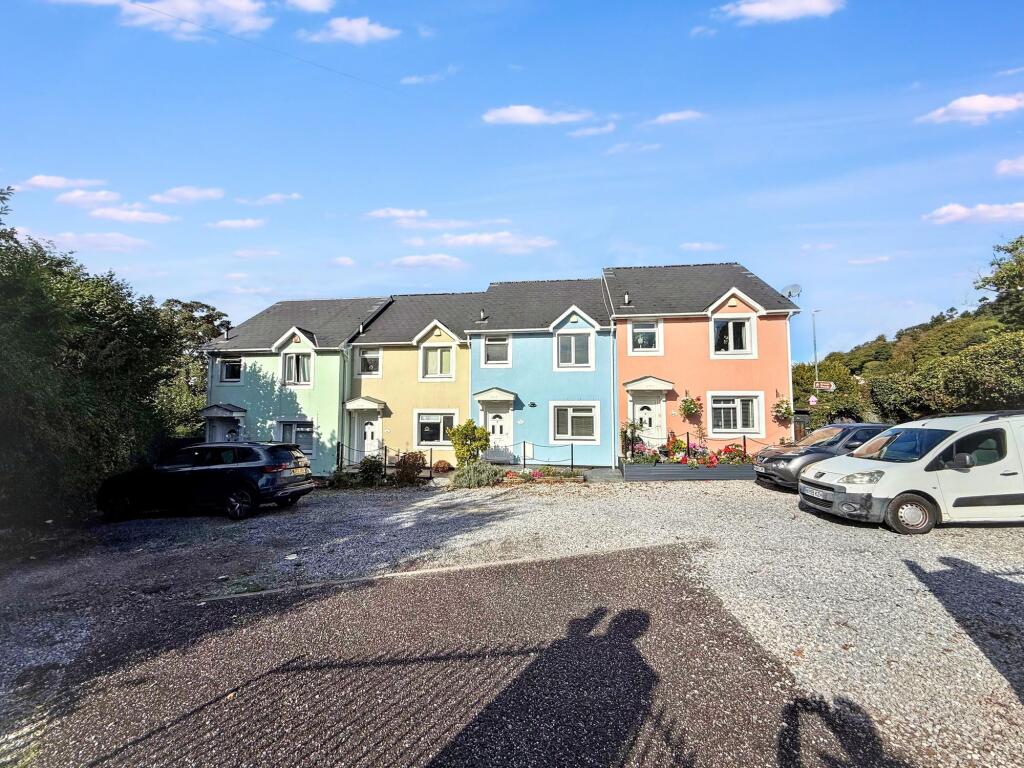 3 bed Mid Terraced House for rent in Torquay. From John Lake Estate Agents - Torquay 3 bed Mid Terraced House for rent in Torquay. From John Lake Estate Agents - Torquay