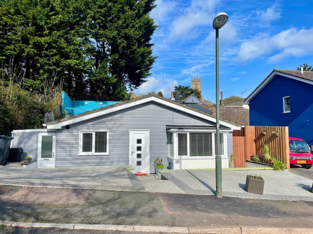 2 bed Detached bungalow for rent in Torquay. From John Lake Estate Agents - Torquay