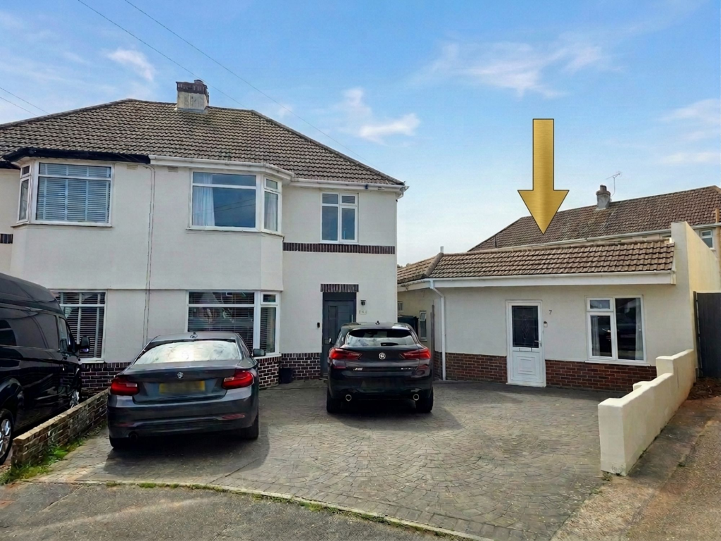 3 bed Semi Detached for rent in Torquay. From John Lake Estate Agents - Torquay 3 bed Semi Detached for rent in Torquay. From John Lake Estate Agents - Torquay