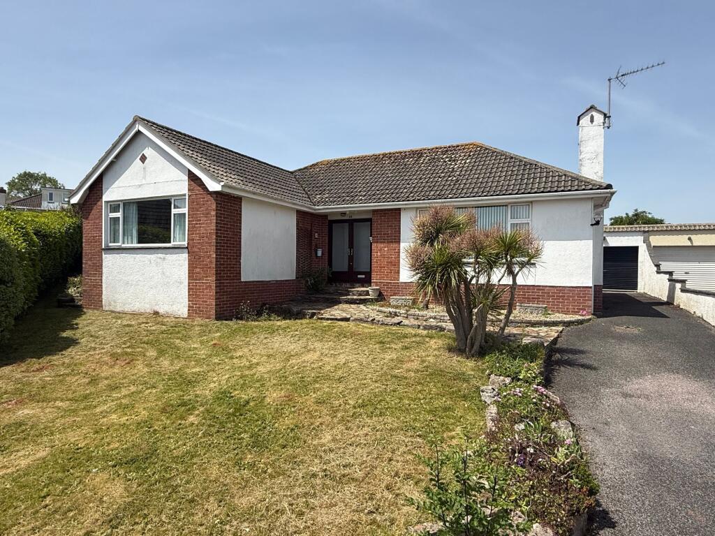 3 bed Detached bungalow for rent in Torquay. From John Lake Estate Agents - Torquay 3 bed Detached bungalow for rent in Torquay. From John Lake Estate Agents - Torquay