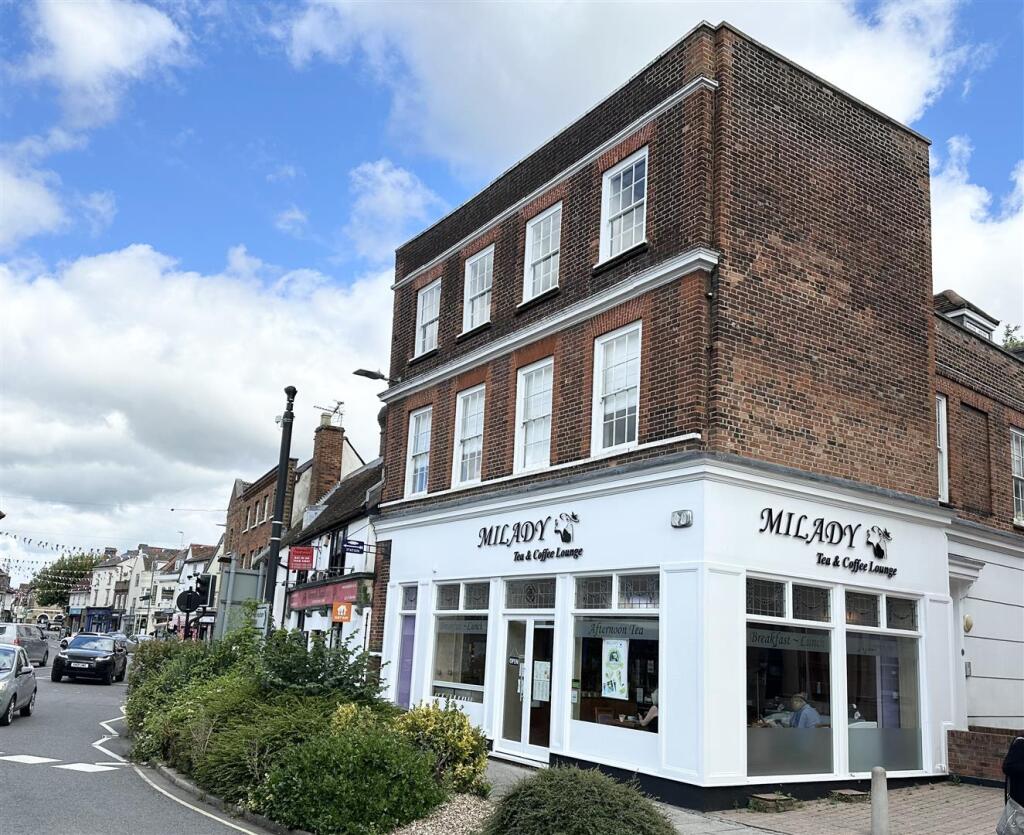 2 bed Apartment for rent in Ware. From Jonathan Hunt Estate Agency - Ware