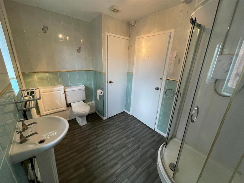 2 bed Apartment for rent in Fulwood. From Jones Cameron Estate Agents - Preston