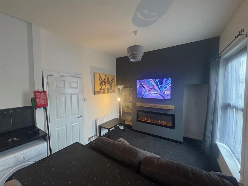 1 bed Apartment for rent in Preston. From Jones Cameron Estate Agents - Preston