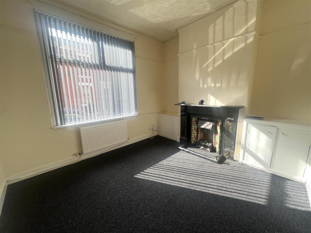3 bed Mid Terraced House for rent in Preston. From Jones Cameron Estate Agents - Preston 3 bed Mid Terraced House for rent in Preston. From Jones Cameron Estate Agents - Preston