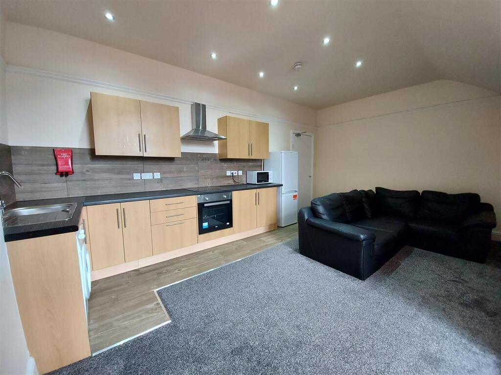 3 bed Apartment for rent in Preston. From Jones Cameron Estate Agents - Preston 3 bed Apartment for rent in Preston. From Jones Cameron Estate Agents - Preston
