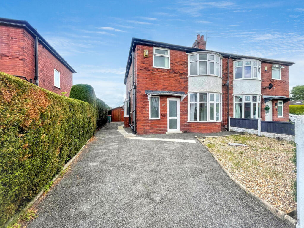 3 bed Semi Detached for rent in Fulwood. From Jones Cameron Estate Agents - Preston 3 bed Semi Detached for rent in Fulwood. From Jones Cameron Estate Agents - Preston