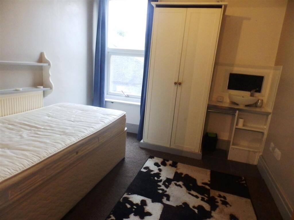 1 bed House Share for rent in Preston. From Jones Cameron Estate Agents - Preston 1 bed House Share for rent in Preston. From Jones Cameron Estate Agents - Preston