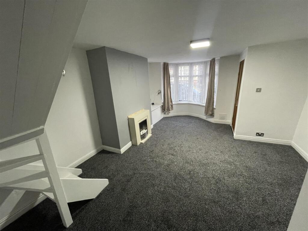 2 bed Mid Terraced House for rent in Preston. From Jones Cameron Estate Agents - Preston 2 bed Mid Terraced House for rent in Preston. From Jones Cameron Estate Agents - Preston