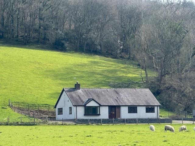 4 bed Not Specified for rent in Colwyn Bay. From Jones Peckover - Denbigh