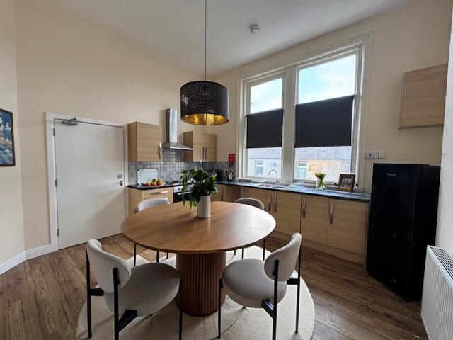 2 bed Apartment for rent in Worsthorne. From JonSimon Estate Agents - Burnley