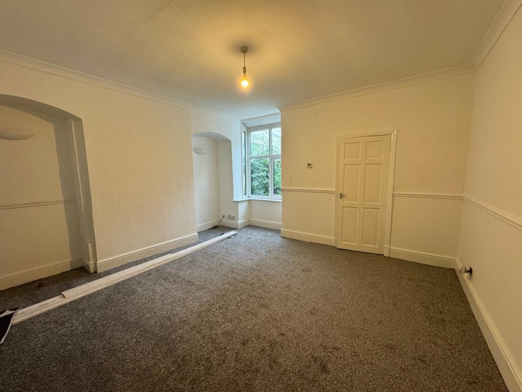 3 bed Mid Terraced House for rent in Burnley. From JonSimon Estate Agents - Burnley