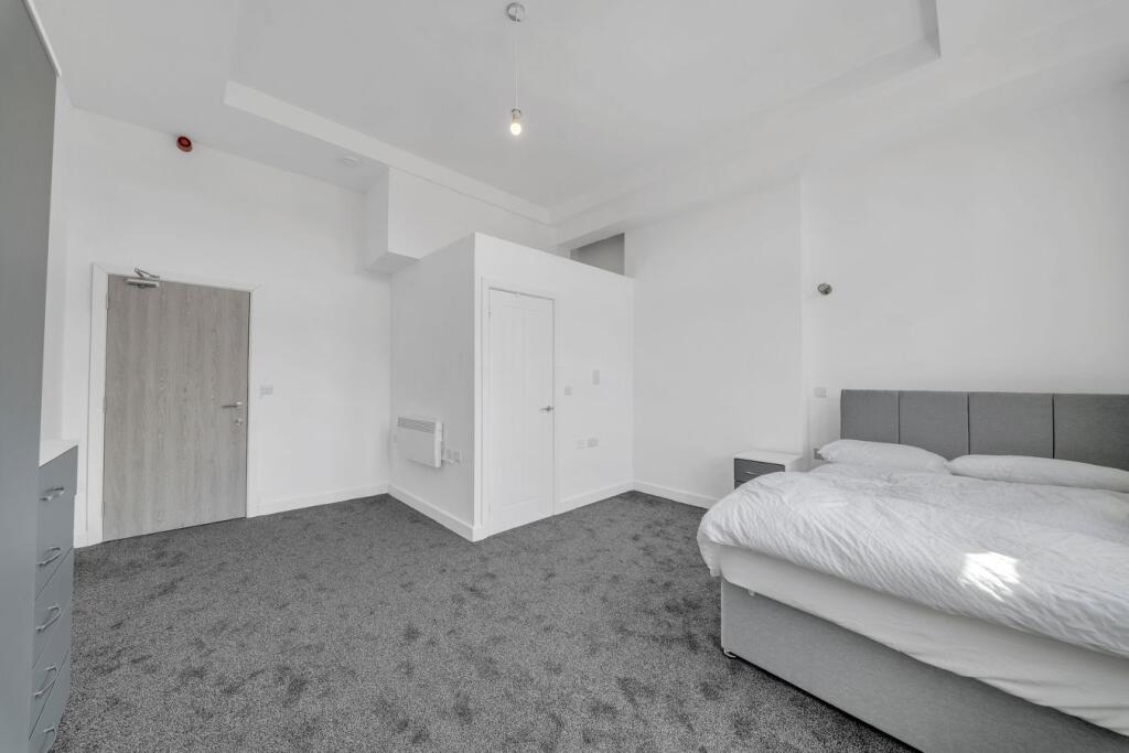 1 bed Flat Share for rent in . From JonSimon Estate Agents - Burnley